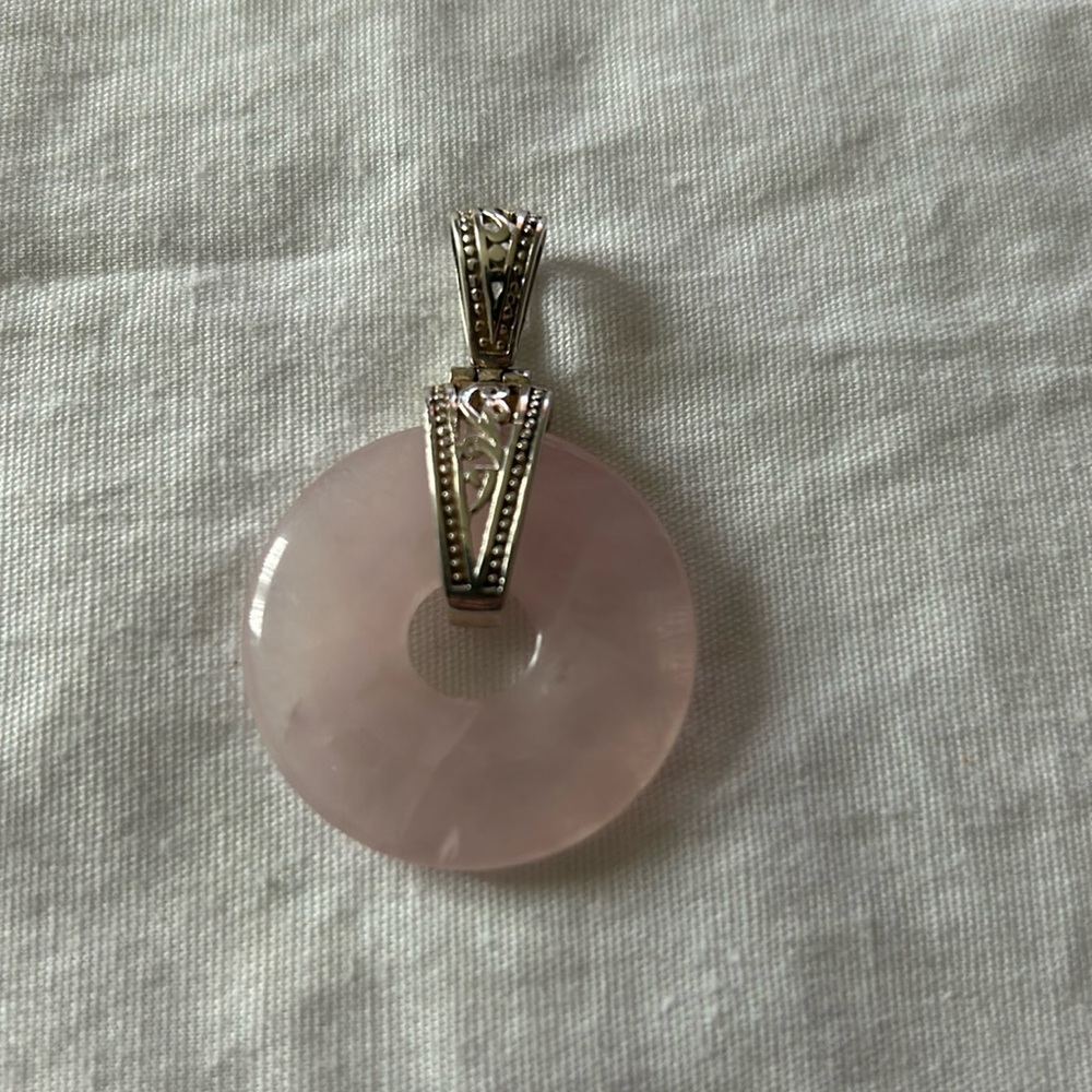 Rose quartz pendant
